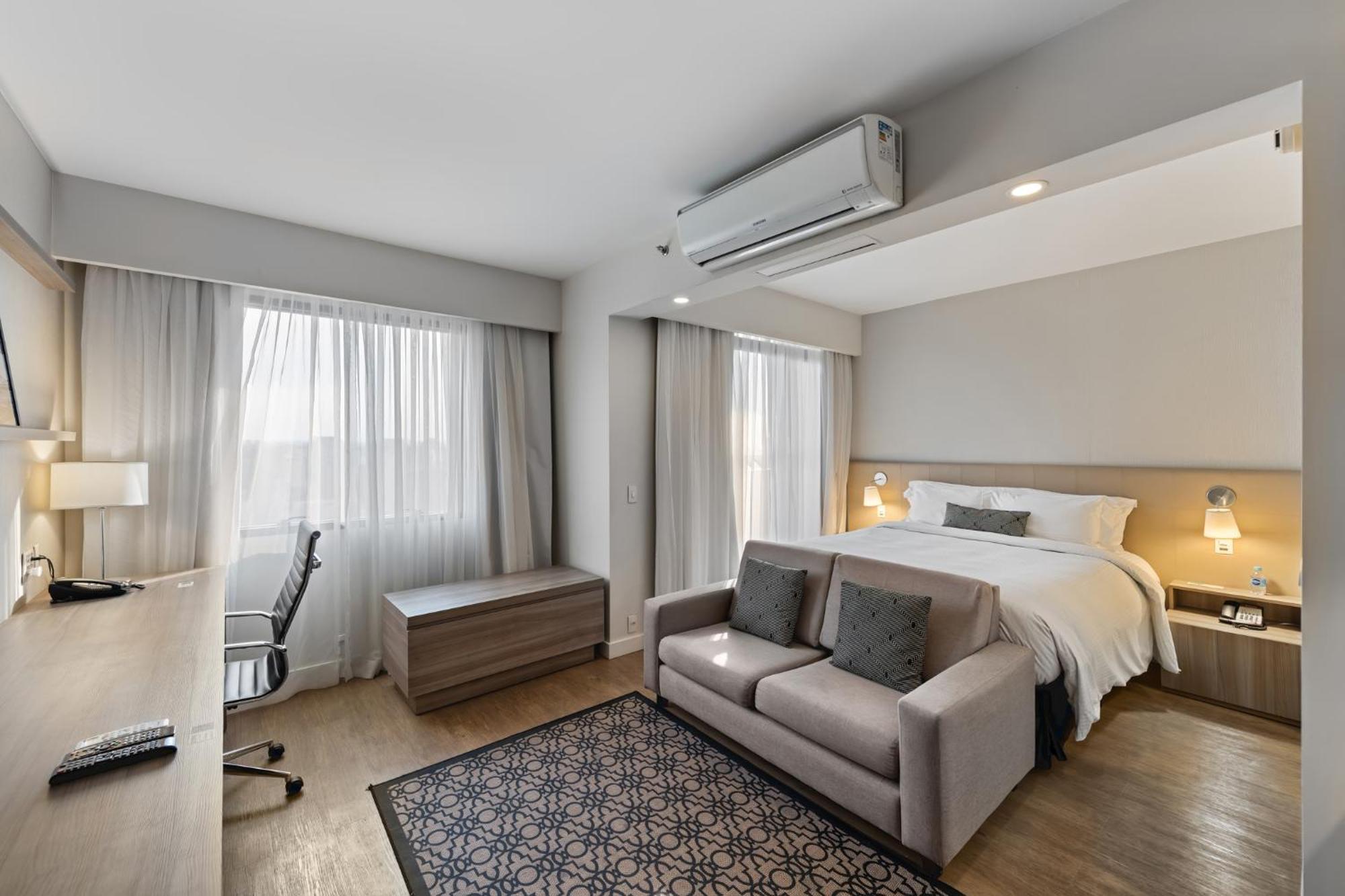 Hotel Staybridge By Ihg 4*