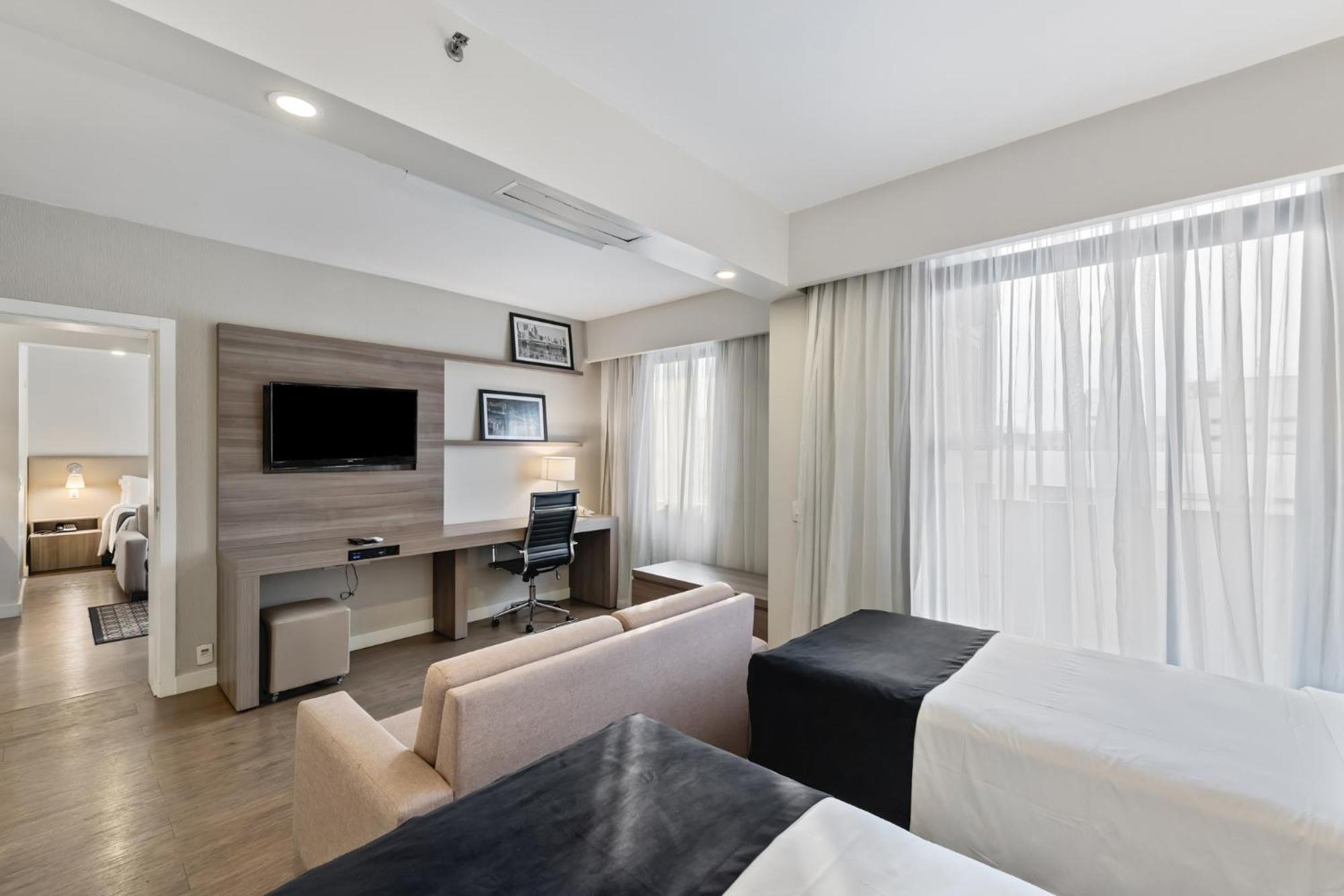 Staybridge By Ihg Hotel 4*